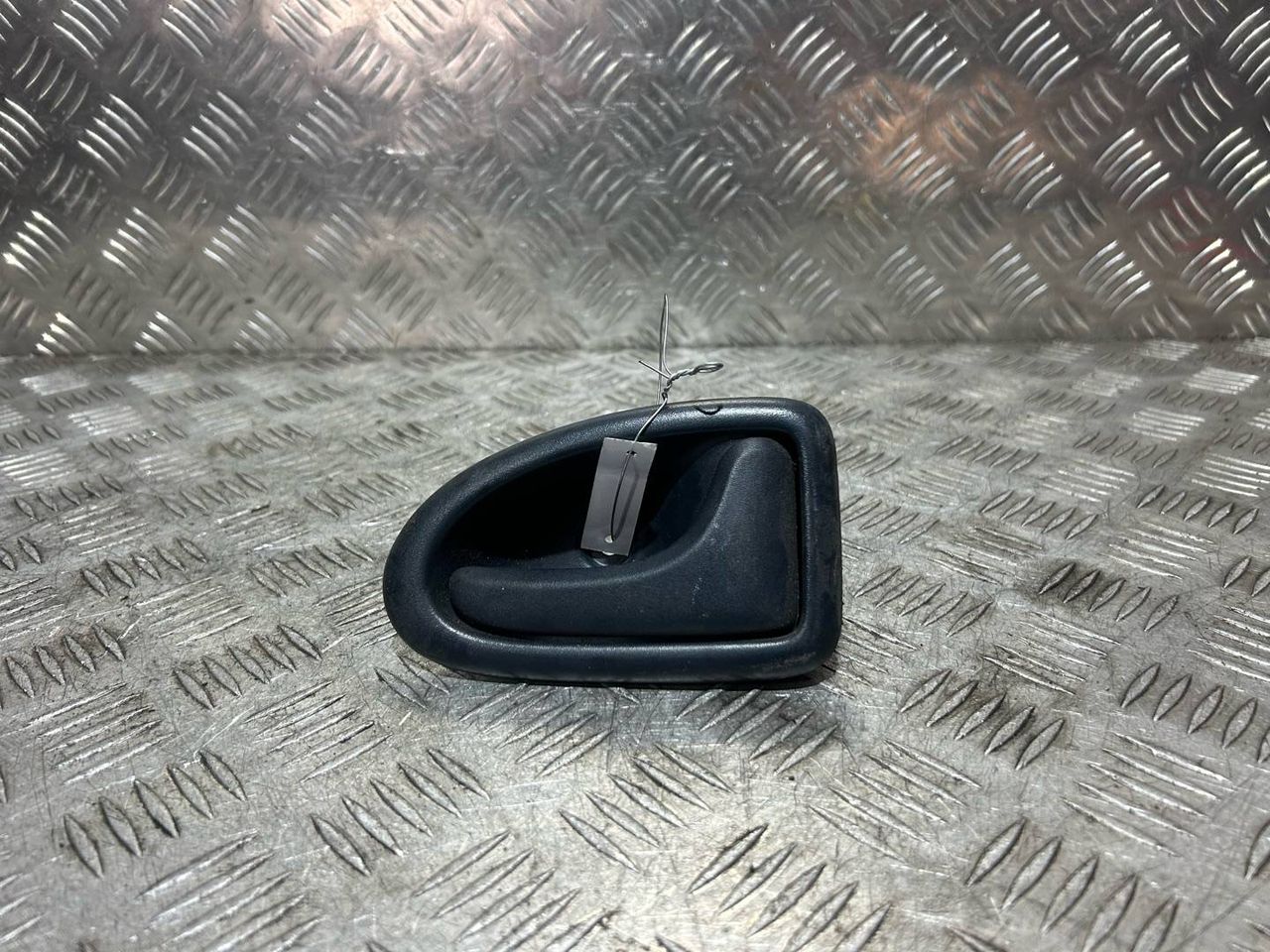 ручка внутренняя передняя правая Renault Scenic 1 поколение [рестайлинг] 2002, 1.6 л., K4M 616, бензин, 5МКПП, минивэн