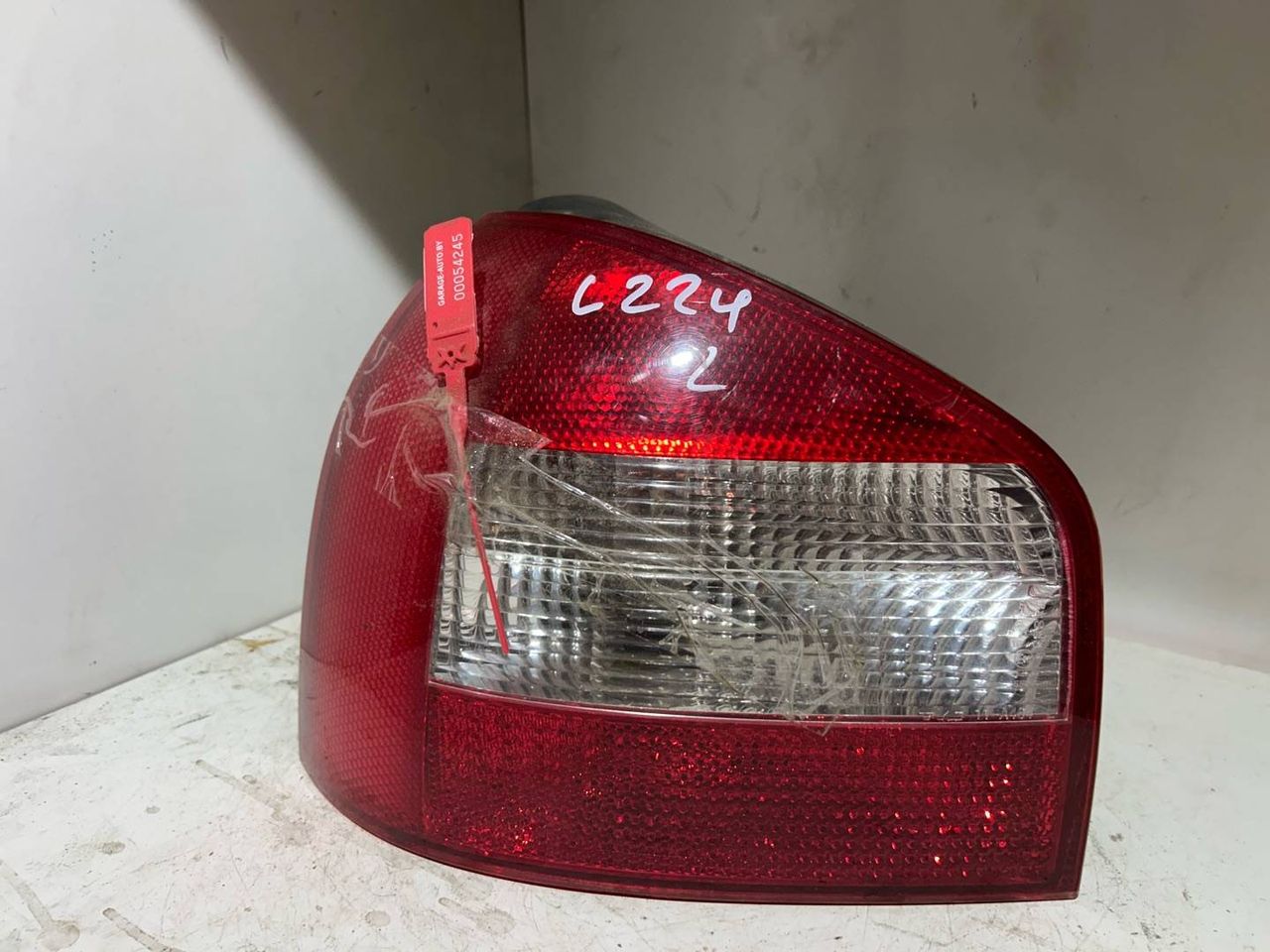 фонарь задний левый Audi A3 8P 2003, 1.9 л., хетчбэк 5 дв.
