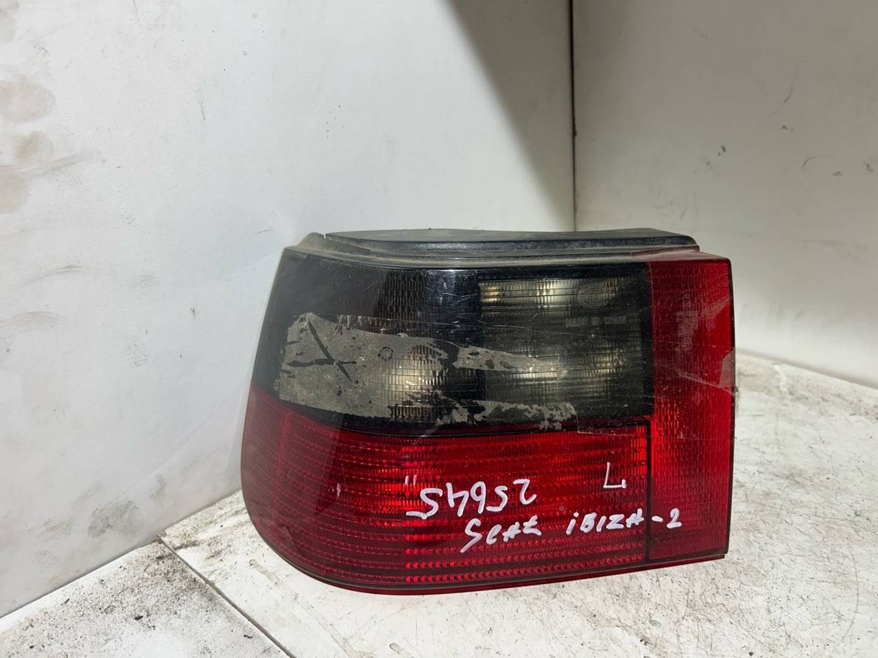 фонарь задний левый SEAT Ibiza 2 поколение 1998, 1.6 л., бензин, хетчбэк 5 дв.