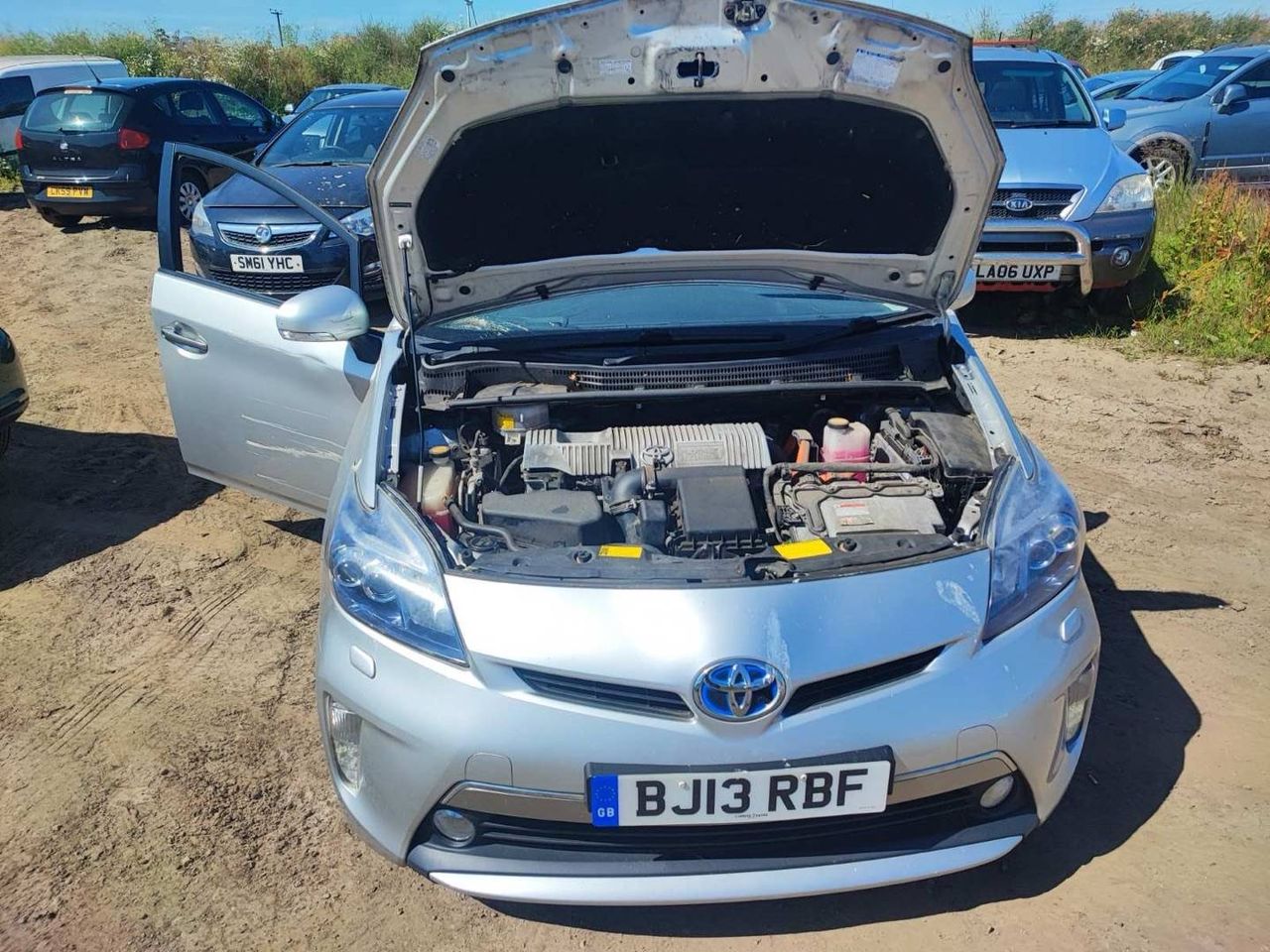 Toyota Prius 3  XW30 рест. 2013