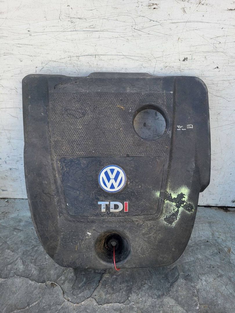 декоративная крышка двигателя Volkswagen Golf 4 поколение (1997 - 2006), 1.9 л., дизель, 038103925