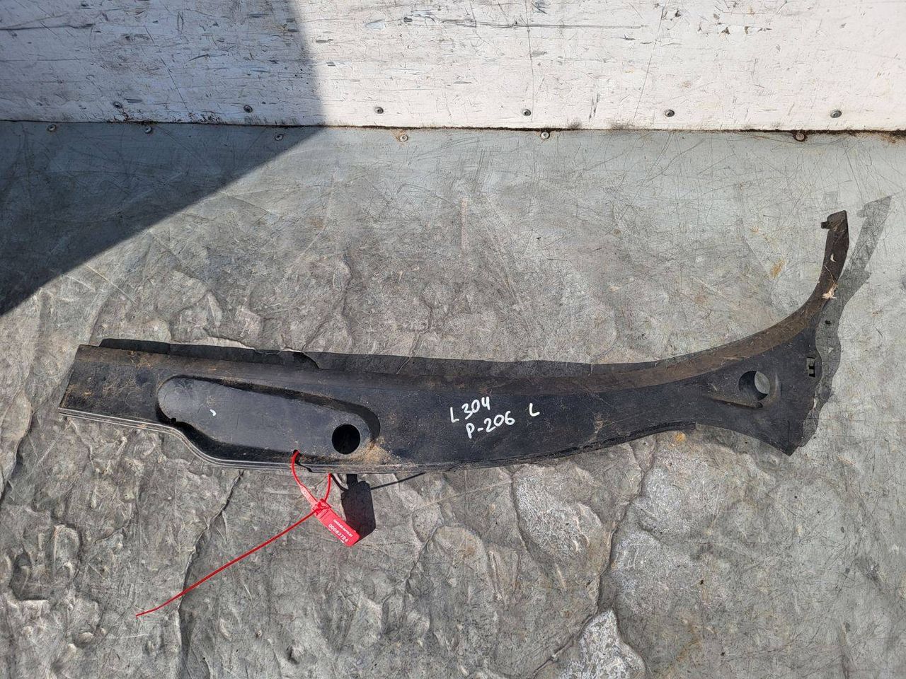 дождевик Peugeot 206 1 поколение 2000, 1.4 л., KFX (TU3JP), бензин, АКПП, хетчбэк 5 дв., 96306075
