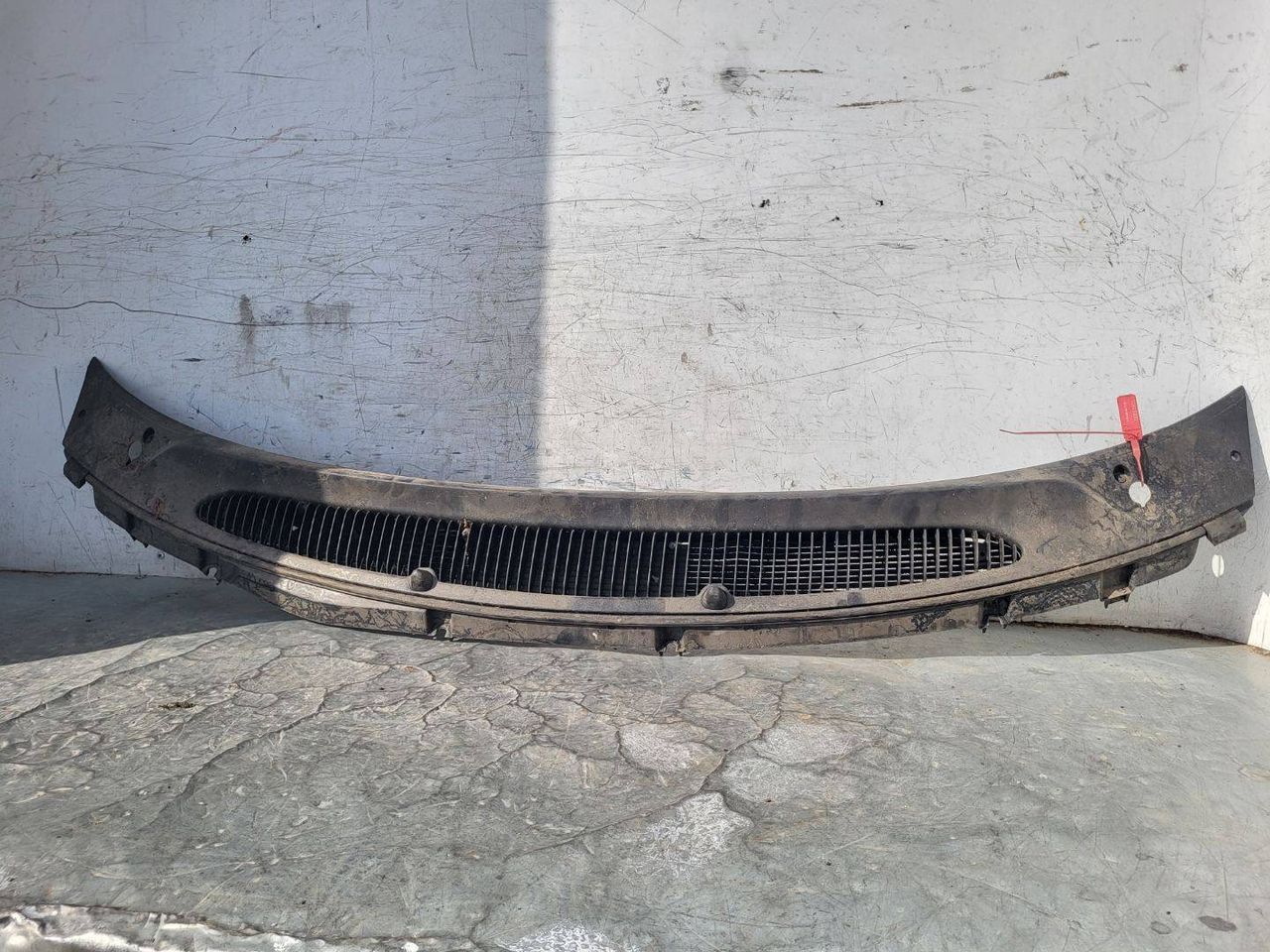 дождевик Chrysler Voyager 3 поколение (1995 - 2001), 04716284