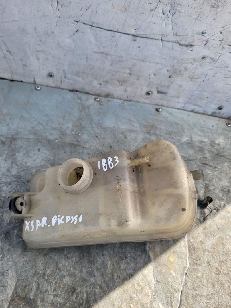 бачок расширительный Citroen Xsara Picasso 1 поколение 2000, 1.8 л., бензин, 5МКПП, минивэн