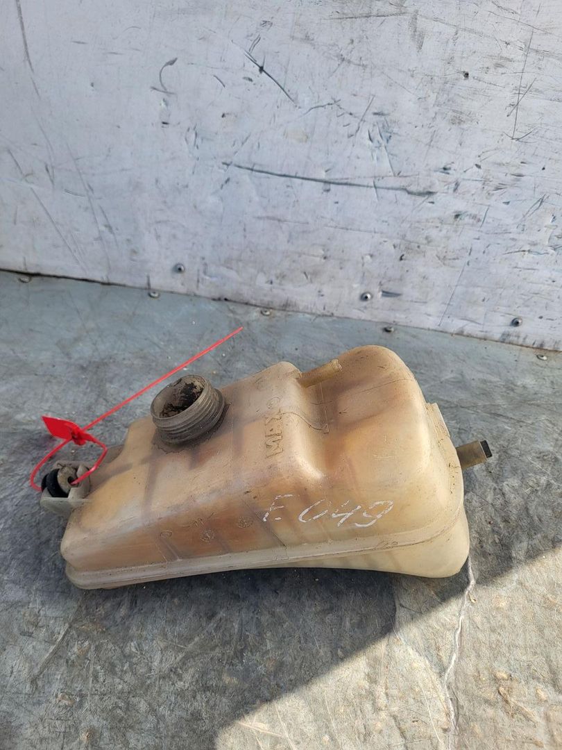бачок расширительный Citroen Xsara Picasso 1 поколение 2002, 1.8 л., бензин, 5МКПП, минивэн