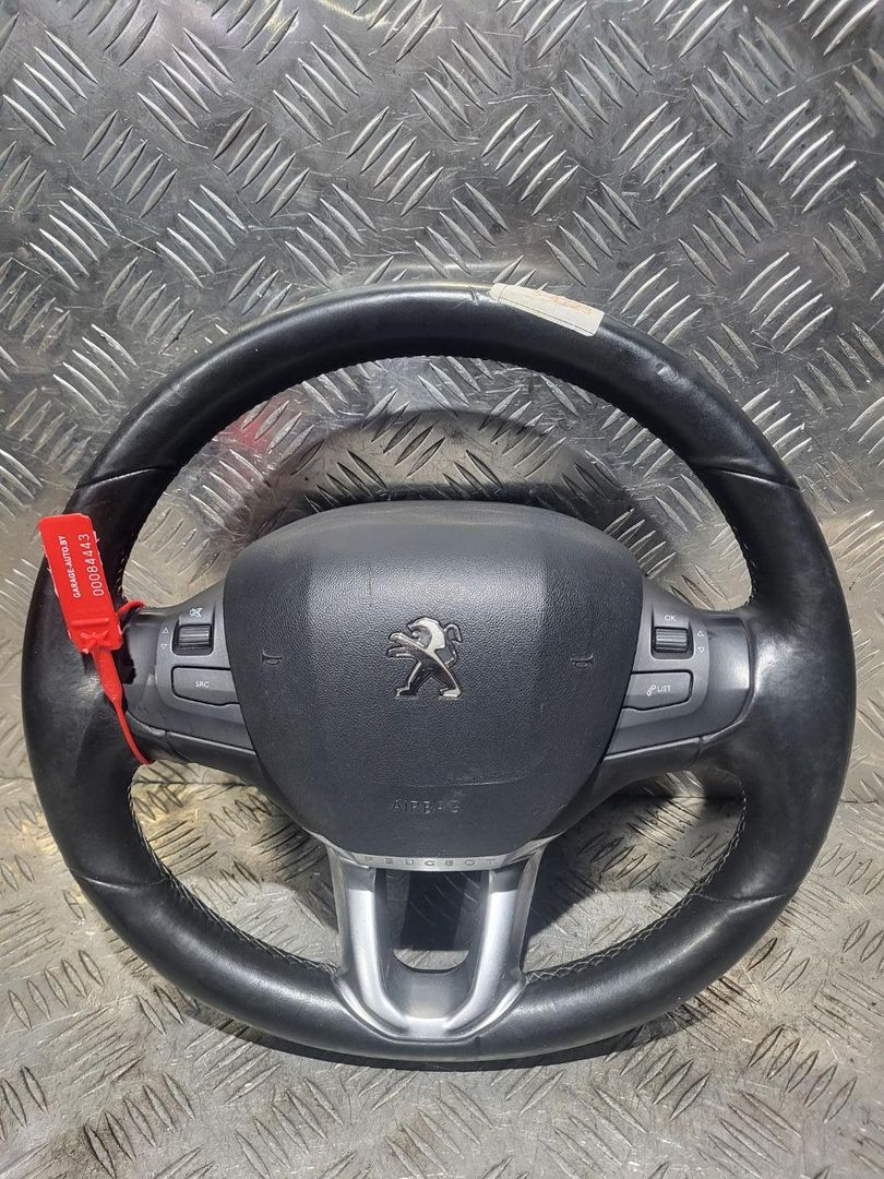 руль Peugeot 2008 1 поколение 2015, 1.6 л., 9HC (DV6C), дизель, робот, внедорожник 5 дв.