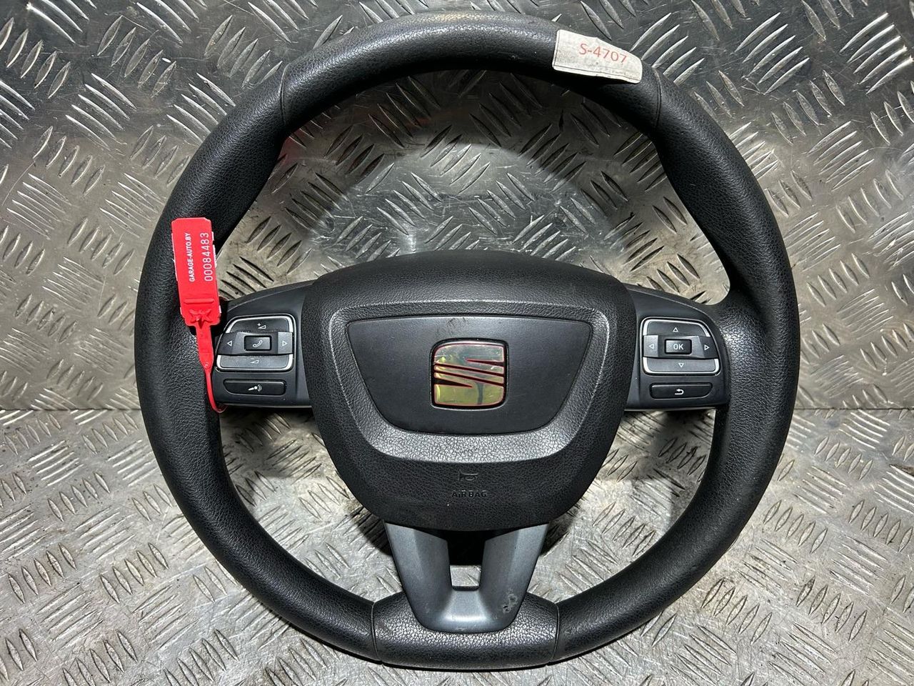руль SEAT Leon 2 поколение [рестайлинг] 2011, 1.2 л., CBZB, бензин, 5МКПП, хетчбэк 5 дв.