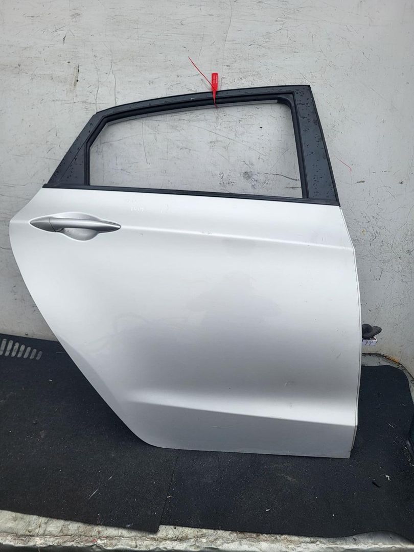 дверь задняя правая Hyundai i30 GD 2014, 1.6 л., бензин, АКПП, хетчбэк 5 дв.