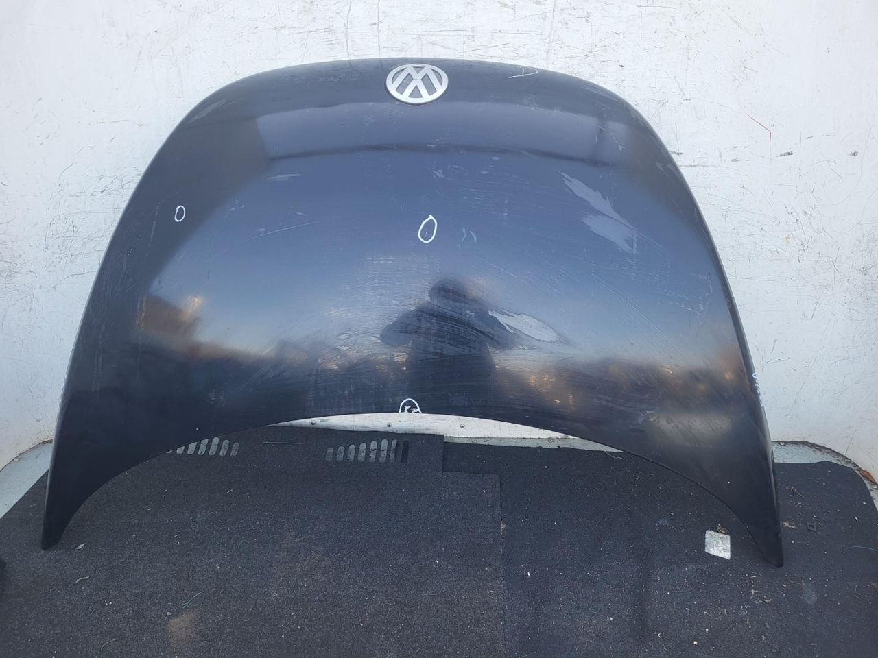 капот Volkswagen Beetle A4 [рестайлинг] 2009, 1.6 л., бензин, 5МКПП, хетчбэк 3 дв.