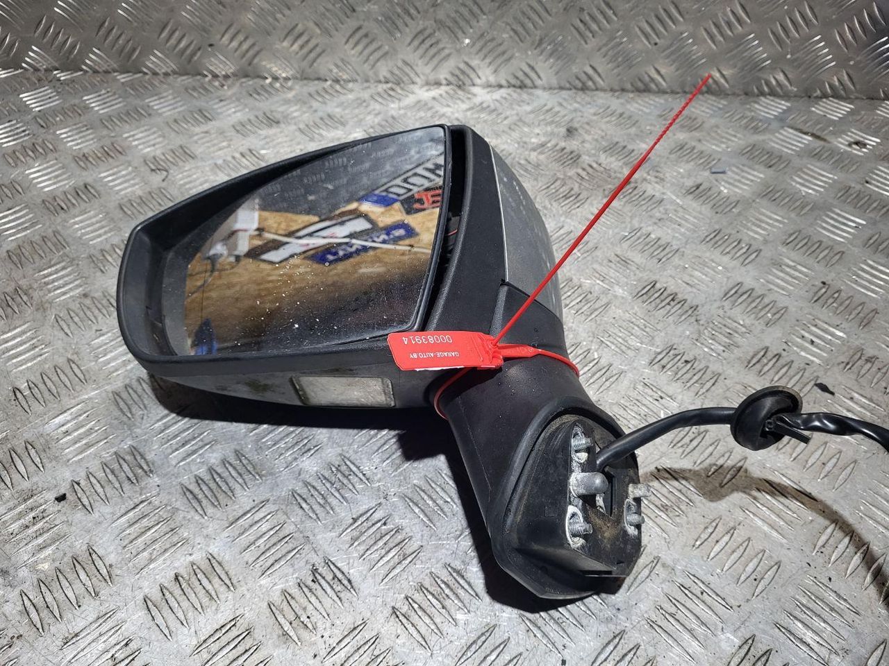 зеркало наружное левое Ford Kuga 1 поколение 2011, 2.0 л., TXDA, дизель, 6МКПП, внедорожник 5 дв.