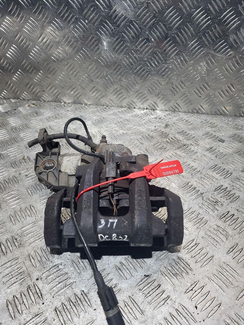 суппорт задний правый Mercedes-Benz M-Класс W164 2008, 3.0 л., OM 642.940, дизель, АКПП, внедорожник 5 дв.