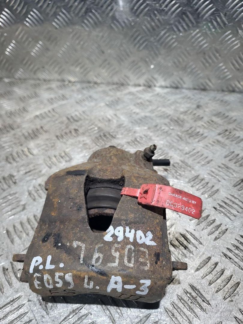 суппорт передний левый Audi A3 8L 1997, 1.6 л., бензин, 5МКПП, хетчбэк 5 дв.