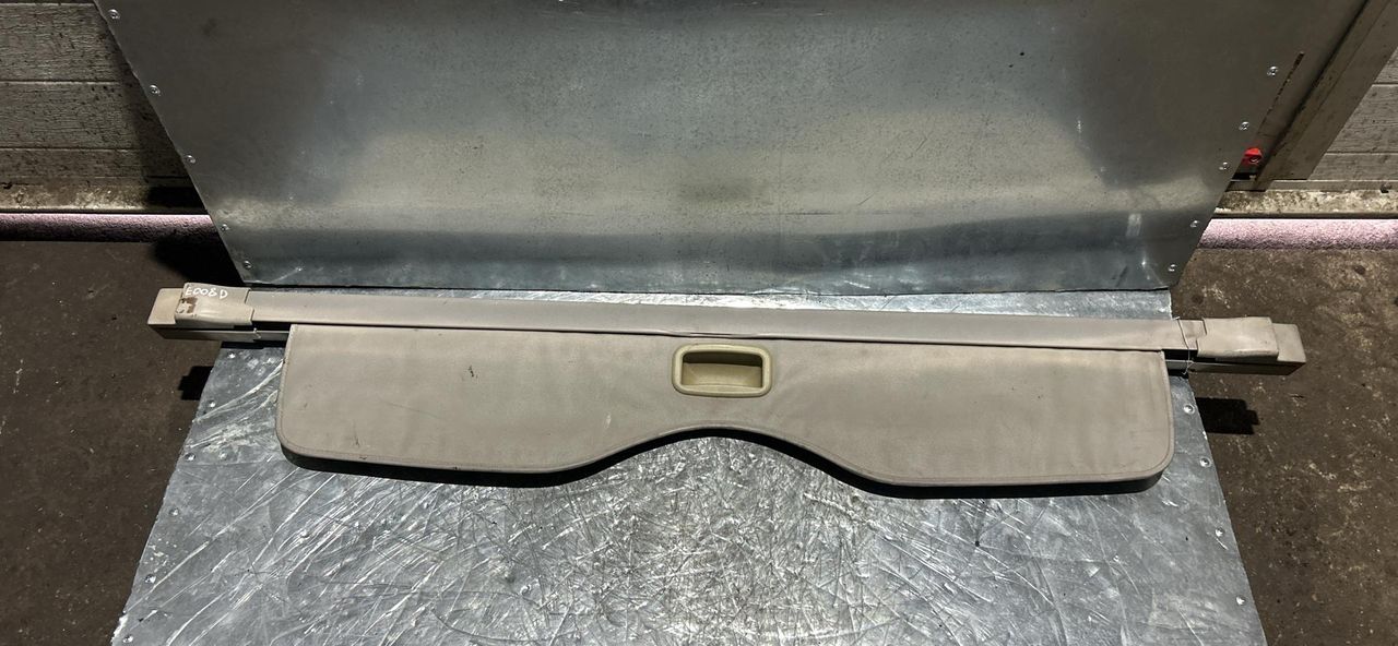 шторка багажника Ford Mondeo 3 поколение 2001, 2.0 л., дизель, 5МКПП, универсал
