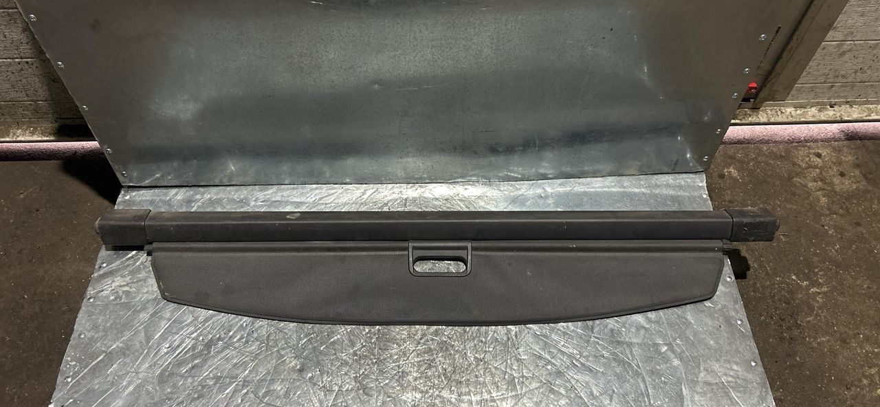 шторка багажника Fiat Stilo 1 поколение 2004, 1.9 л., дизель, 5МКПП, универсал