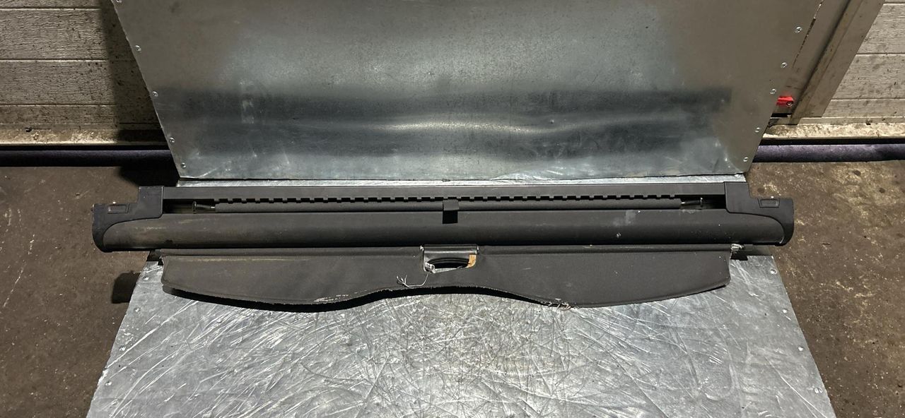 шторка багажника BMW 3 серия E46 1999, 2.0 л., бензин, 5МКПП, универсал