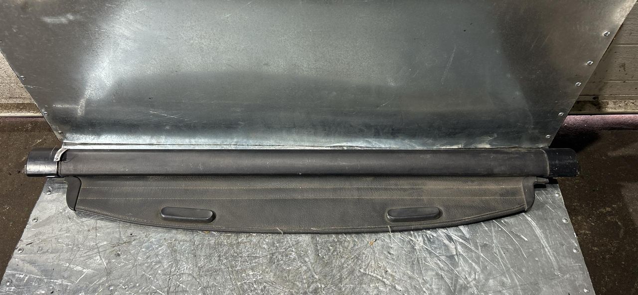 шторка багажника Citroen Xsara 1 поколение 2000, 2.0 л., дизель, 5МКПП, универсал