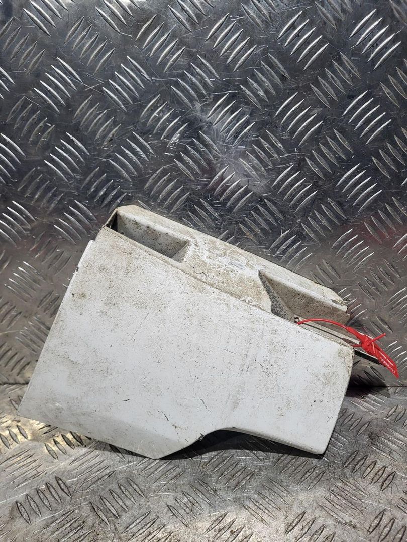 накладка на порог Volkswagen Passat B7 2010, 2.0 л., CFFA, дизель, 6МКПП, седан, 3AA853897