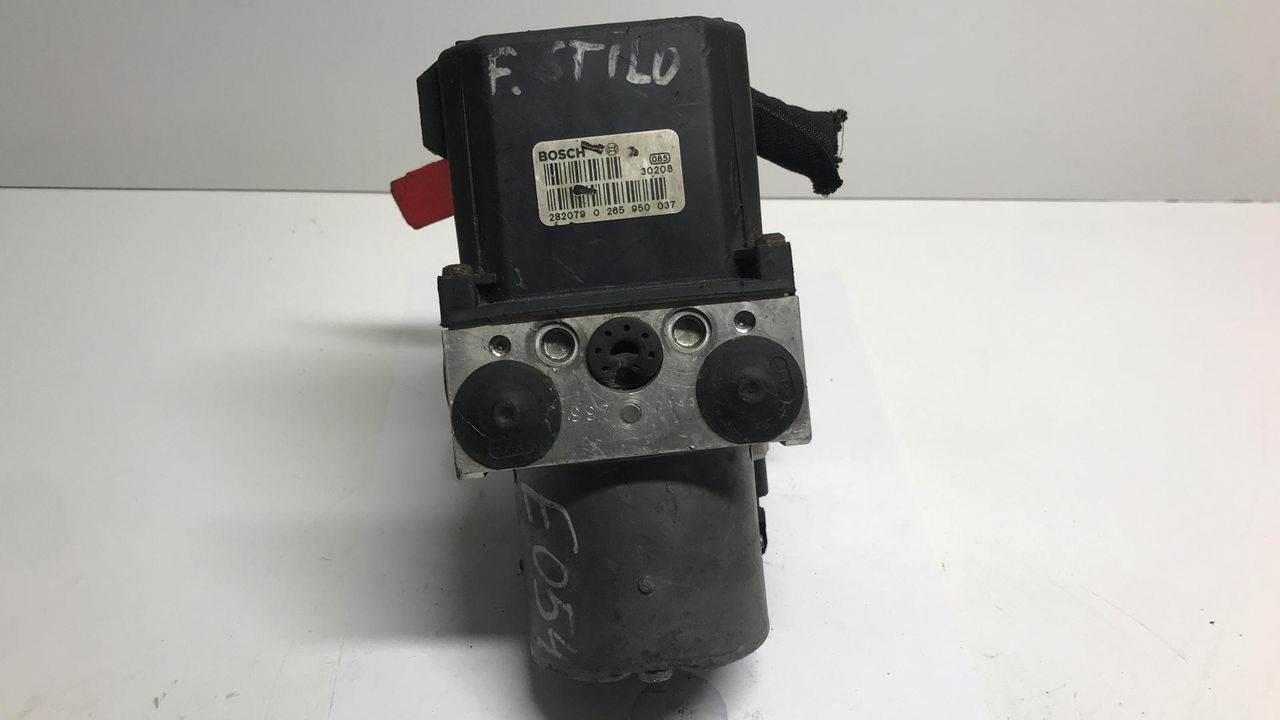 блок ABS Fiat Stilo 1 поколение 2002, 1.6 л., бензин, 5МКПП, хетчбэк 5 дв., 0265225089, 46825714, 0265950037