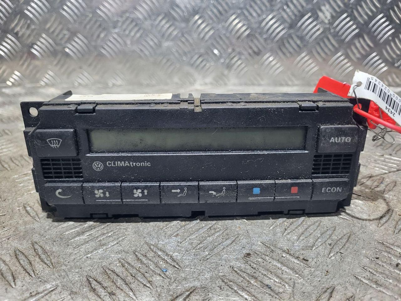 блок управления печки / климат-контроля Volkswagen Passat B5 2001, седан