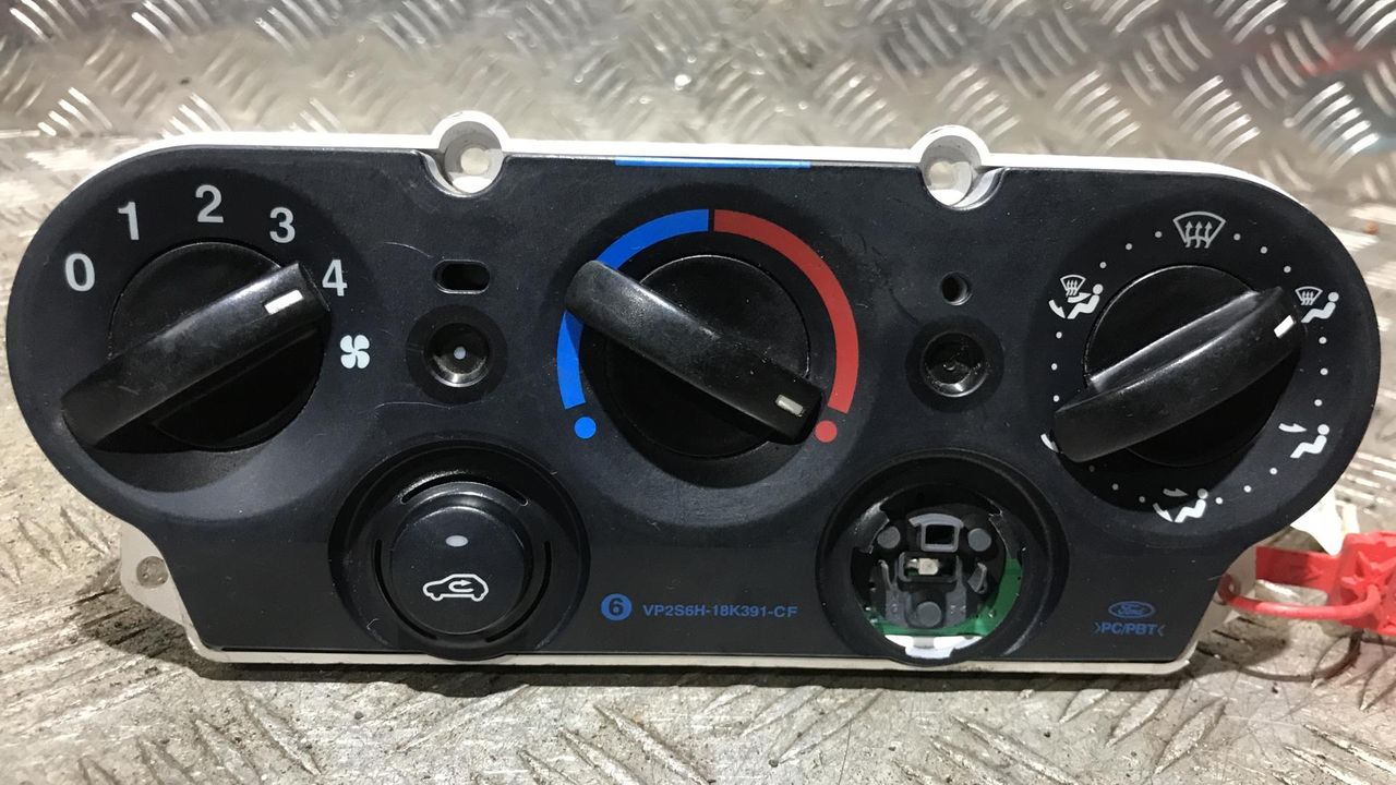 блок управления печки / климат-контроля Ford Fiesta 5 поколение 2004, 1.4 л., дизель, МКПП, хетчбэк 5 дв., 2S6H19980BD