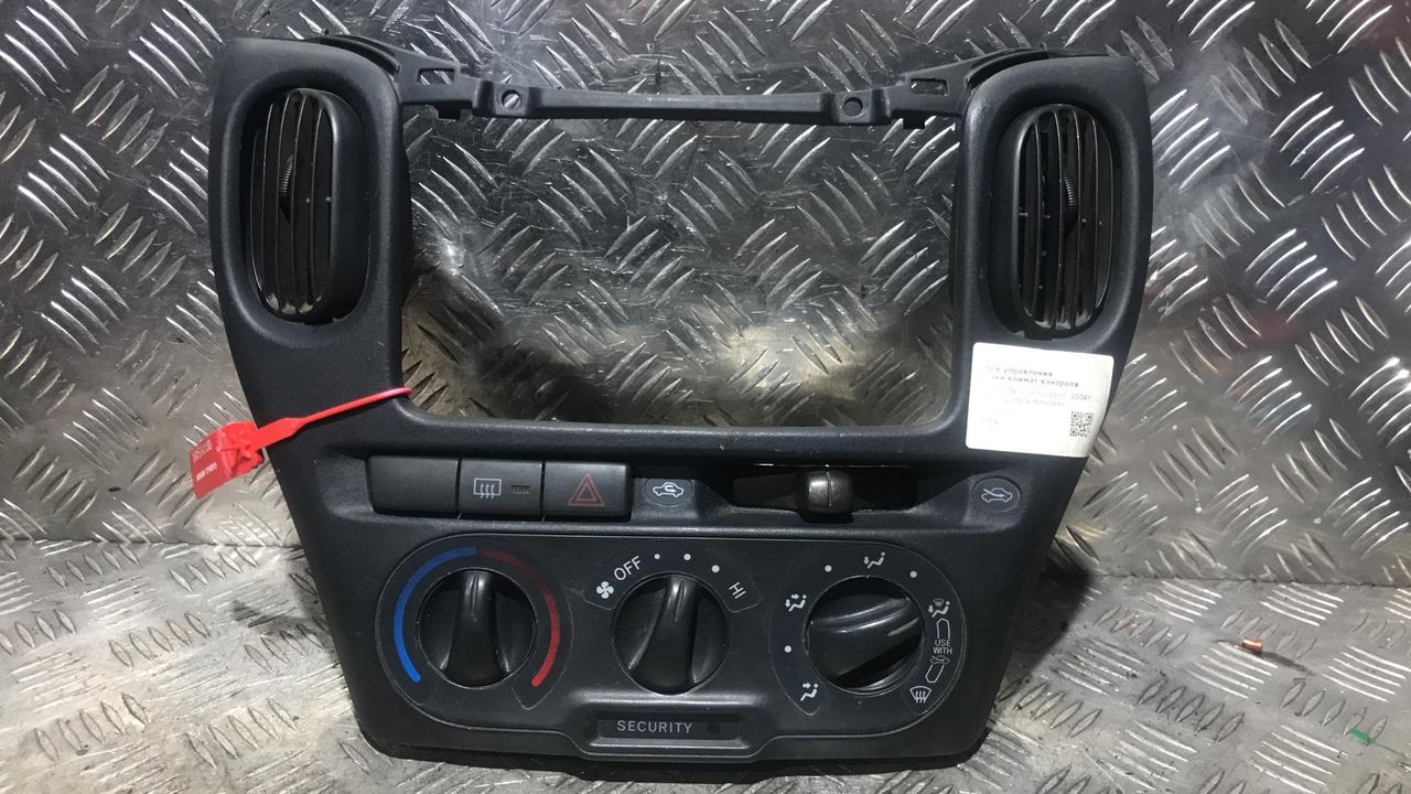 блок управления печки / климат-контроля Toyota Yaris Verso 1 поколение XP20 [рестайлинг] 2004, 1.4 л., дизель, МКПП, минивэн, 758277