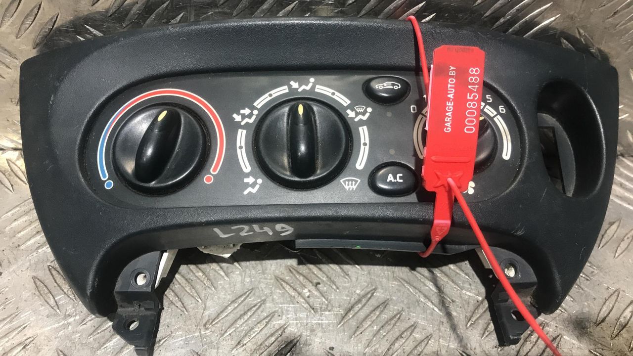 блок управления печки / климат-контроля Renault Scenic 1 поколение 1998, 2.0 л., F3R 796, бензин, 5МКПП, минивэн, 651947U, 100886