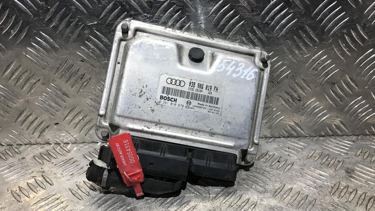блок управления двигателем Audi A3 8L [рестайлинг] 2002, 1.9 л., дизель, 5МКПП, черный, хетчбэк 5 дв., 038906019FH, 0281010670