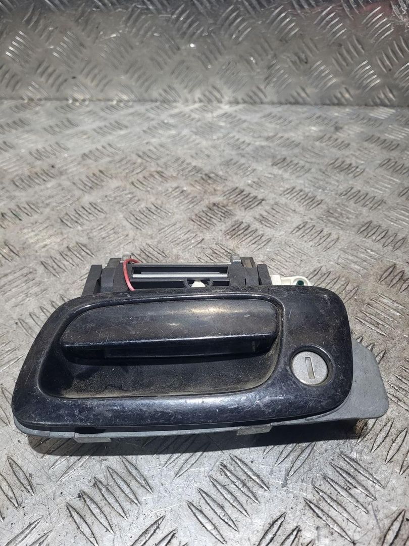 ручка наружная Opel Zafira 1 поколение (A) [рестайлинг] 2003, 2.2 л., Y 22 DTH, дизель, 5МКПП, черный, минивэн
