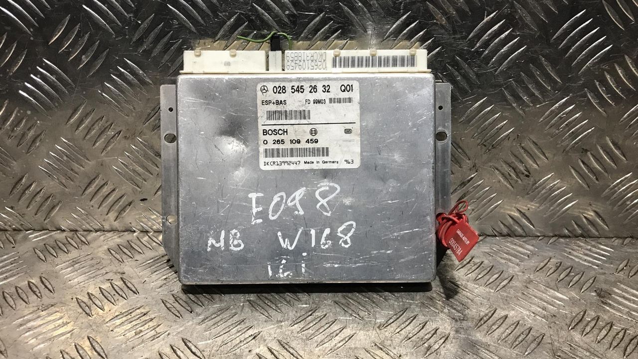 блок управления двигателем Mercedes-Benz A-Класс W168 1999, 1.6 л., бензин, МКПП, хетчбэк 5 дв., 0285452632Q01, 0265109459