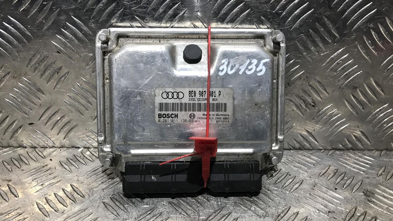 блок управления двигателем Audi A6 4B/C5 [рестайлинг] 2002, 2.5 л., дизель, универсал, 8E0907401P, 0281011136