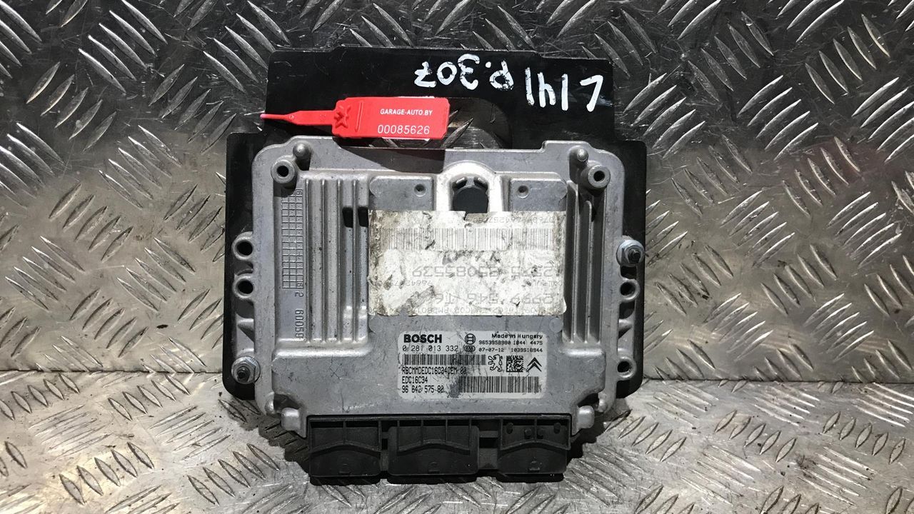 блок управления двигателем Peugeot 307 1 поколение [рестайлинг] 2007, 1.6 л., 9HZ (DV6TED4), дизель, 5МКПП, универсал, 0281013332, EDC16C34, 9664257580