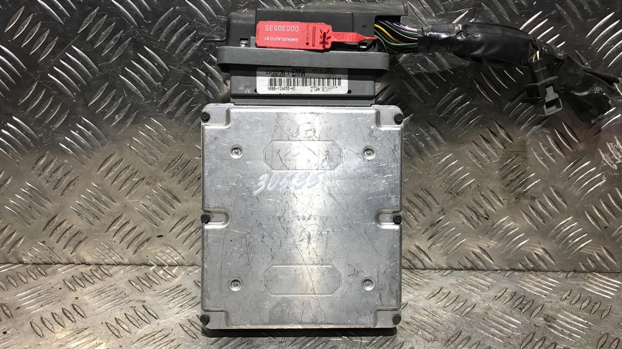блок управления двигателем Ford Mondeo 2 поколение 1996, 1.8 л., бензин, МКПП, хетчбэк 5 дв., 96BB-12A650-HD, EMMA