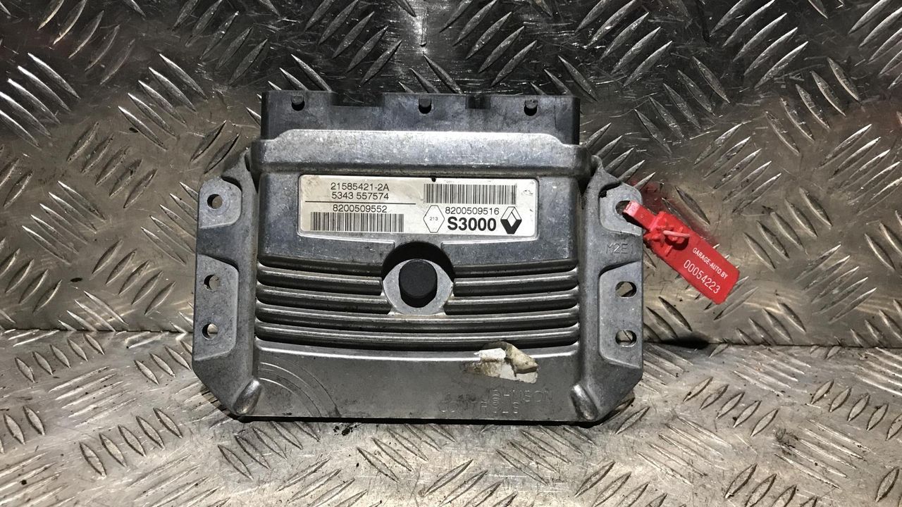 блок управления двигателем Renault Megane 2 поколение 2006, 1.6 л., бензин, МКПП, универсал, 21585421-2A, 8200509552, 8200509516, 557574