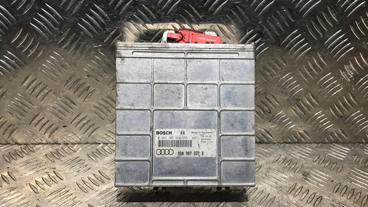 блок управления двигателем Audi A4 B5 1995, 1.6 л., бензин, МКПП, седан, 554555, 8D0907557B