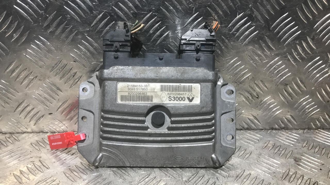 блок управления двигателем Renault Megane 2 поколение 2004, 1.6 л., бензин, МКПП, 8200298457, 8200298463, 21584153-3B1, 517850