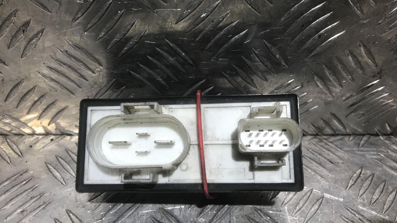 вентилятор радиатора Audi A3 8L 1997, 1.6 л., бензин, МКПП, хетчбэк 5 дв., 1J0919506H, 898884000