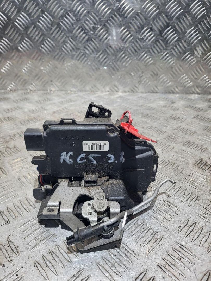 замок двери задней левой Audi A6 4B/C5 1999, 1.9 л., универсал, 4B0839015G