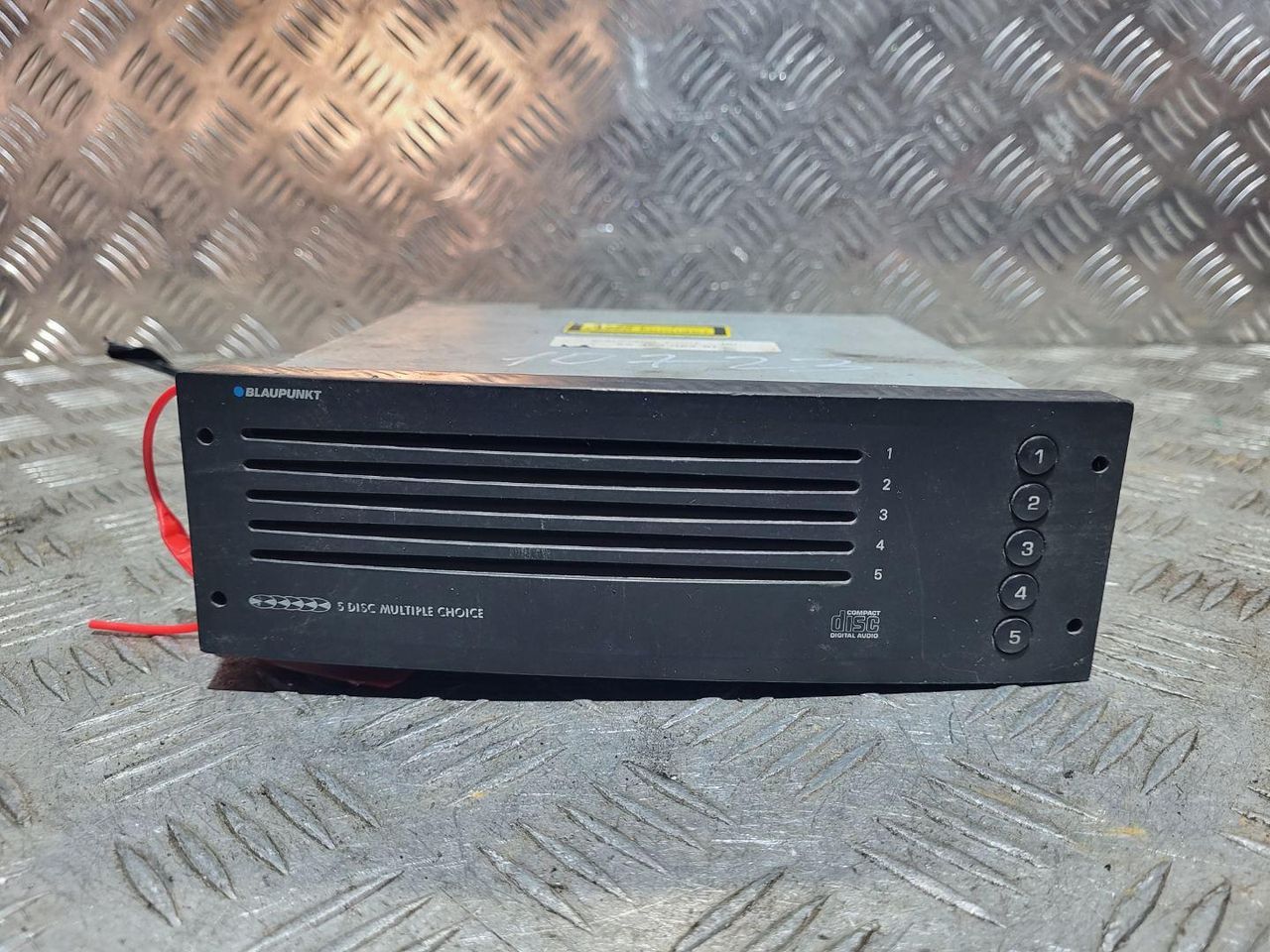CD-чейнджер Peugeot 307 1 поколение 2002, 2.0 л., дизель, МКПП, универсал, 96469053XT