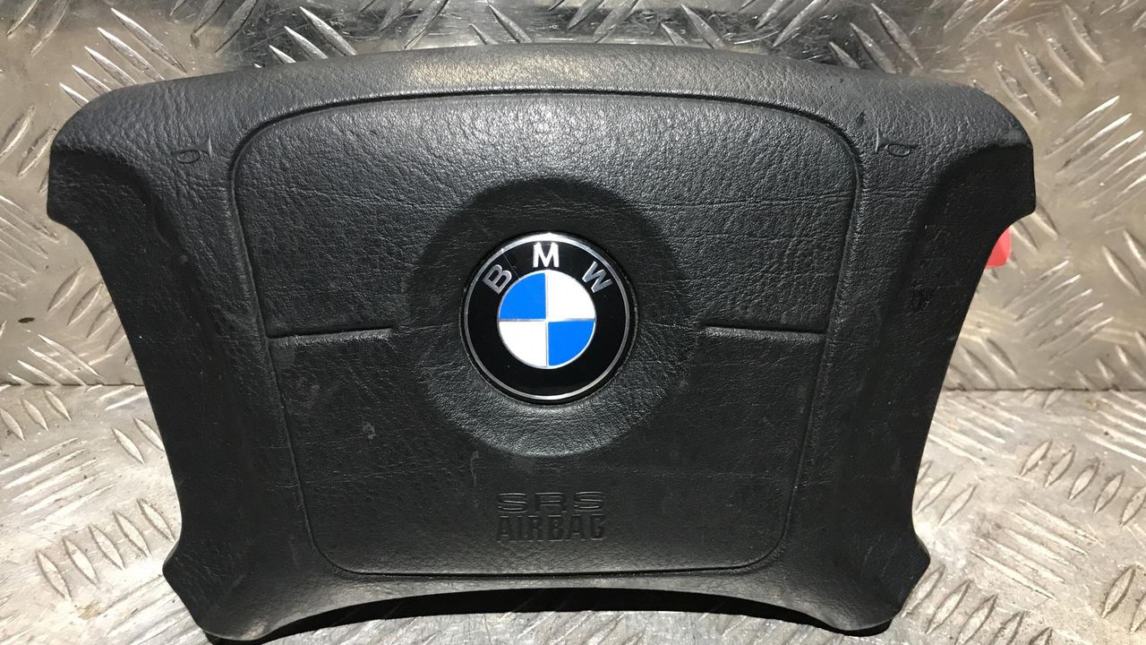 подушка безопасности водителя BMW 5 серия E39 [рестайлинг] 2001, 2.5 л., дизель, АКПП, седан, 331095997022, 565182506