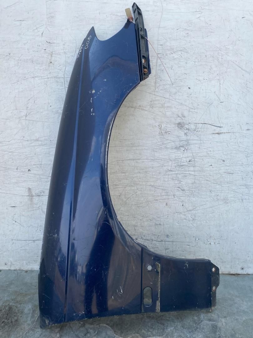 крыло переднее правое Opel Omega B 1994, 2.0 л., бензин, МКПП, darkblue, универсал