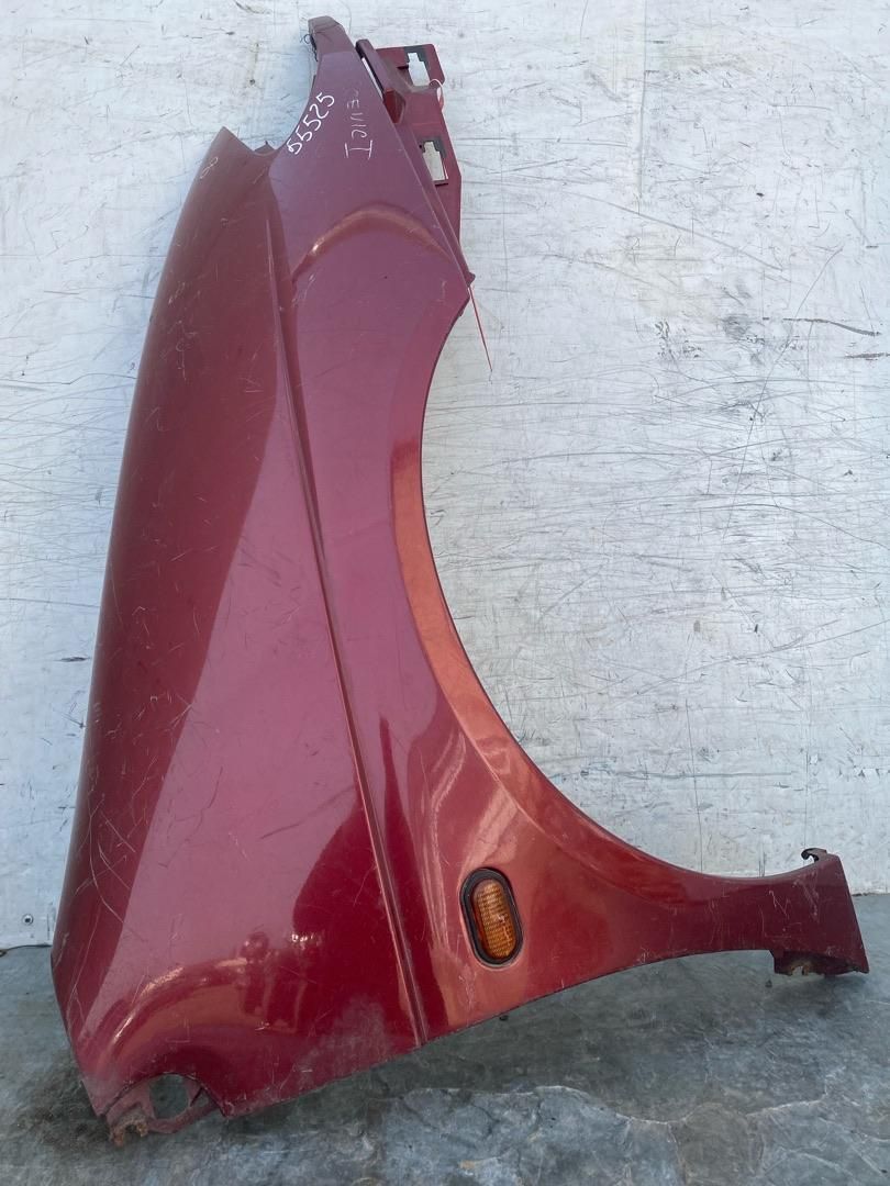 крыло переднее правое Renault Scenic 1 поколение 1998, 1.6 л., бензин, 5МКПП, минивэн