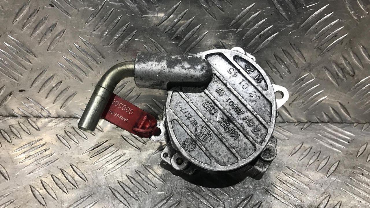 насос вакуумный Mercedes-Benz C-Класс W203/S203/CL203 2002, 2.2 л., дизель, МКПП, A6112300165