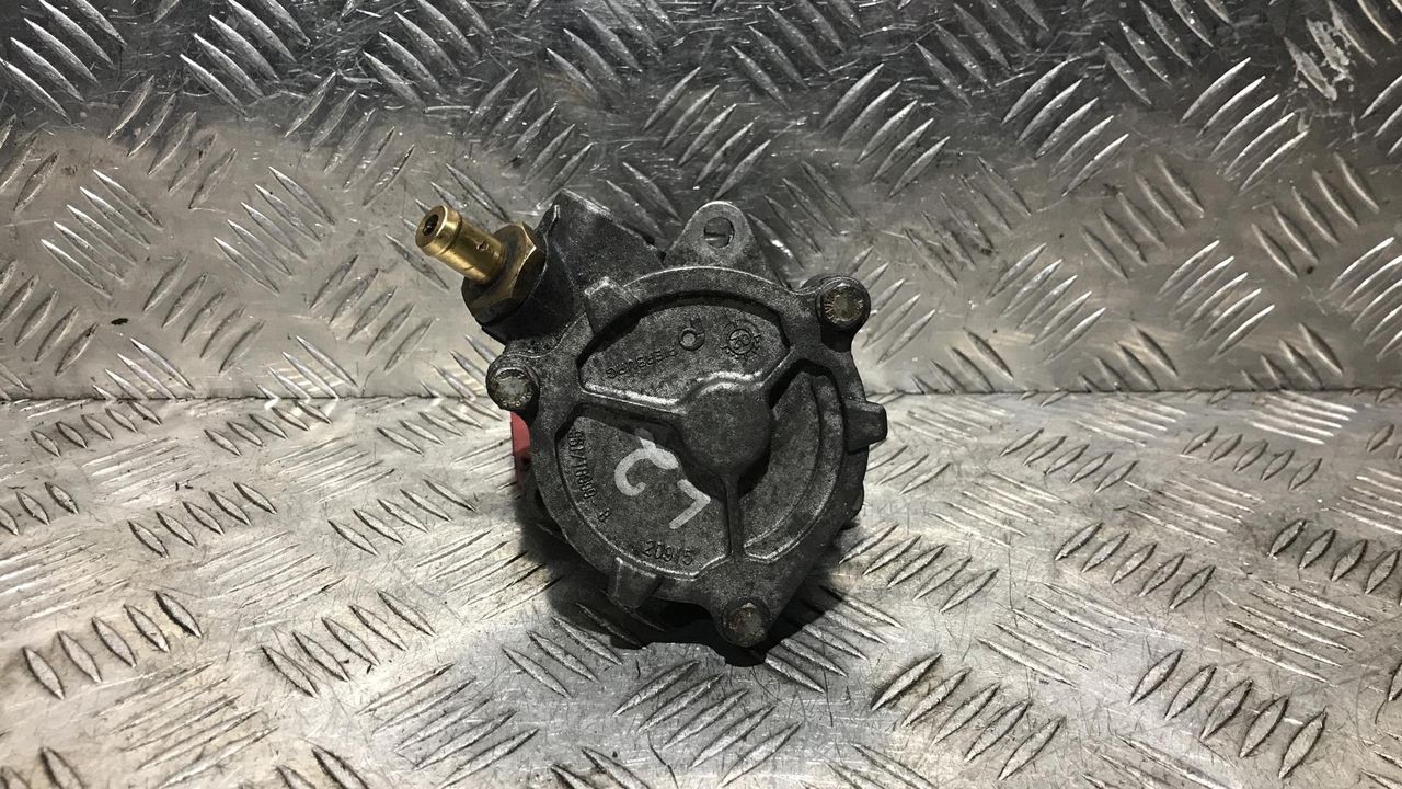 насос вакуумный Alfa Romeo 156 1 поколение 2002, 2.4 л., дизель, МКПП, седан, 76771105, 96111056, 96110999-8