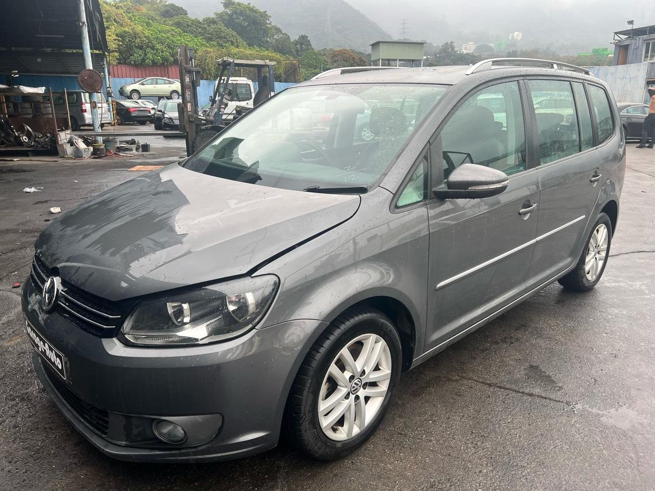 Volkswagen Touran 2-й рест. 2012