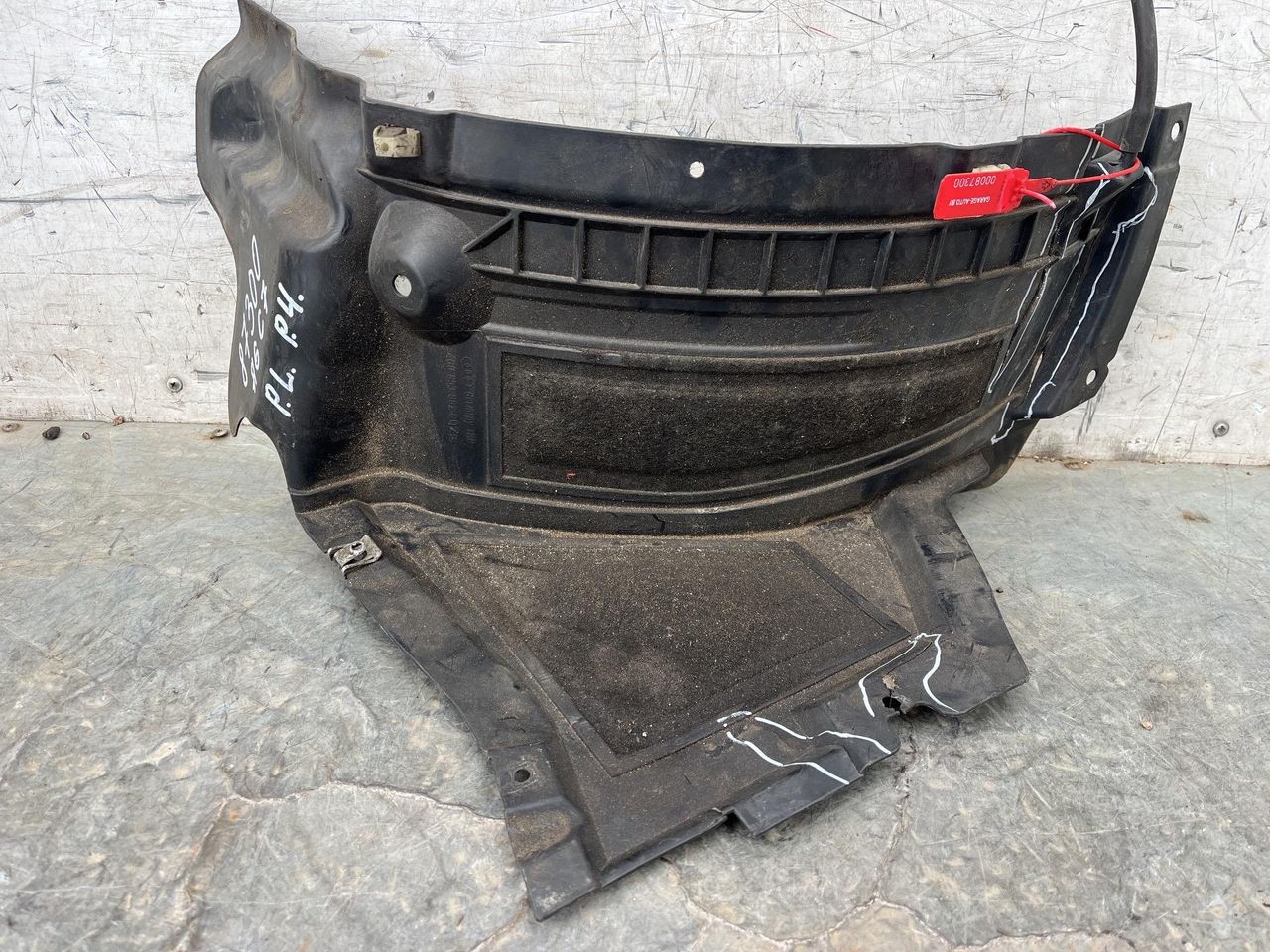 защита арок передняя левая (подкрылок) Audi A6 4G/C7 2013, 2.8 л., CHVA, бензин, АКПП, седан, 4G0853887C - фото №1