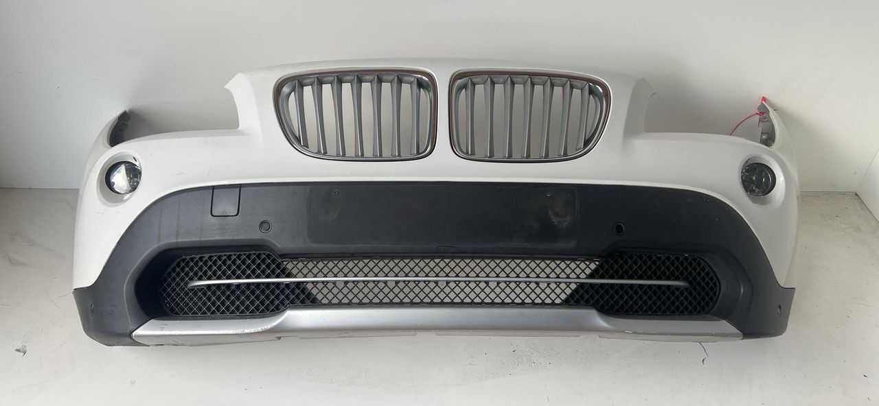 бампер передний BMW X1 E84 2011, 3.0 л., N52 B30 A, бензин, АКПП, внедорожник 5 дв., полный привод, 51112990185