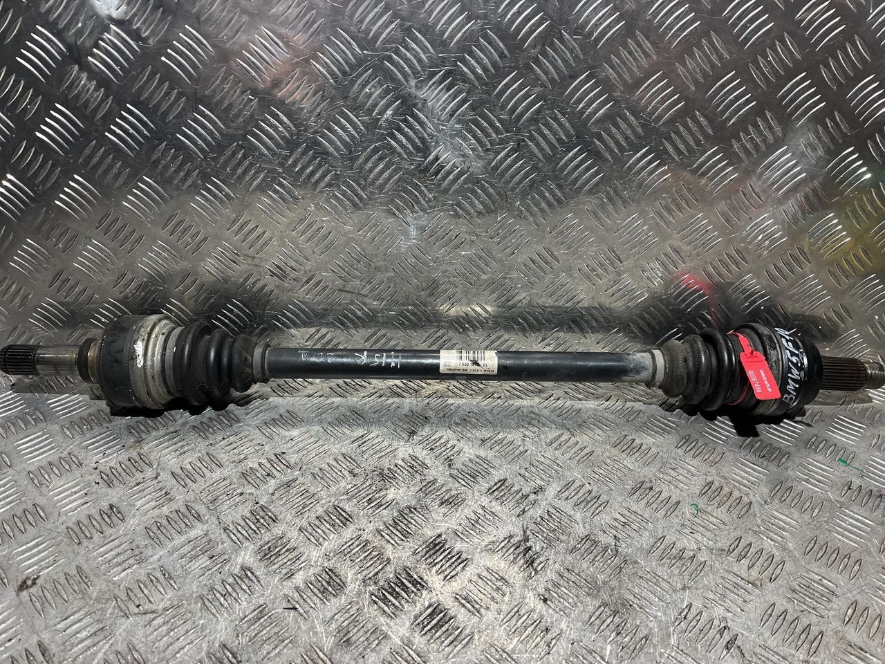 полуось задняя (приводной вал, ШРУС) BMW 5 серия F07/F10/F11 2012, 2.0 л., N20 B20 A, бензин, АКПП, седан, 33207630184AL