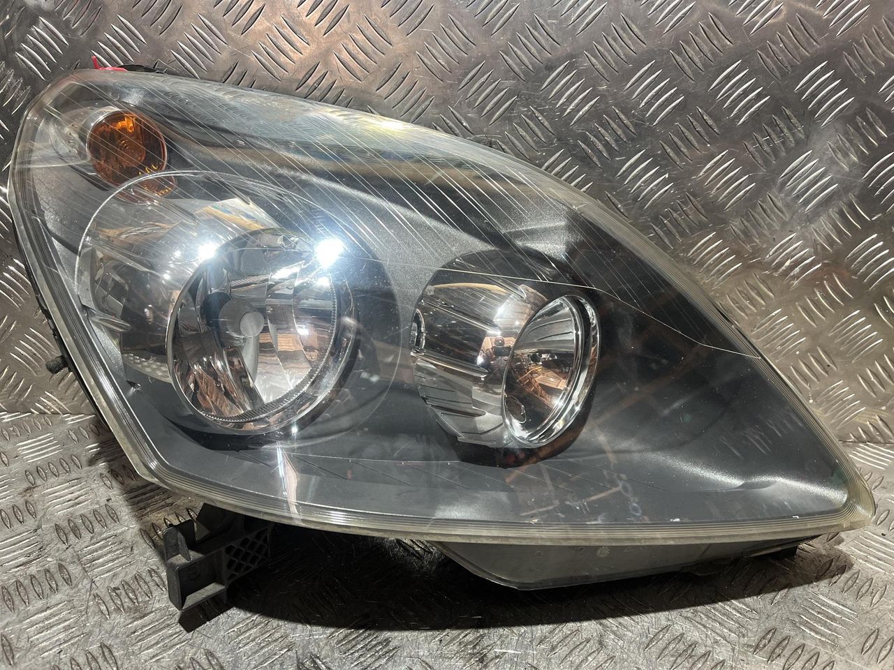 фара правая Opel Zafira 2 поколение (B) [рестайлинг] 2011, 1.6 л., A 16 XER, бензин, 5МКПП, минивэн