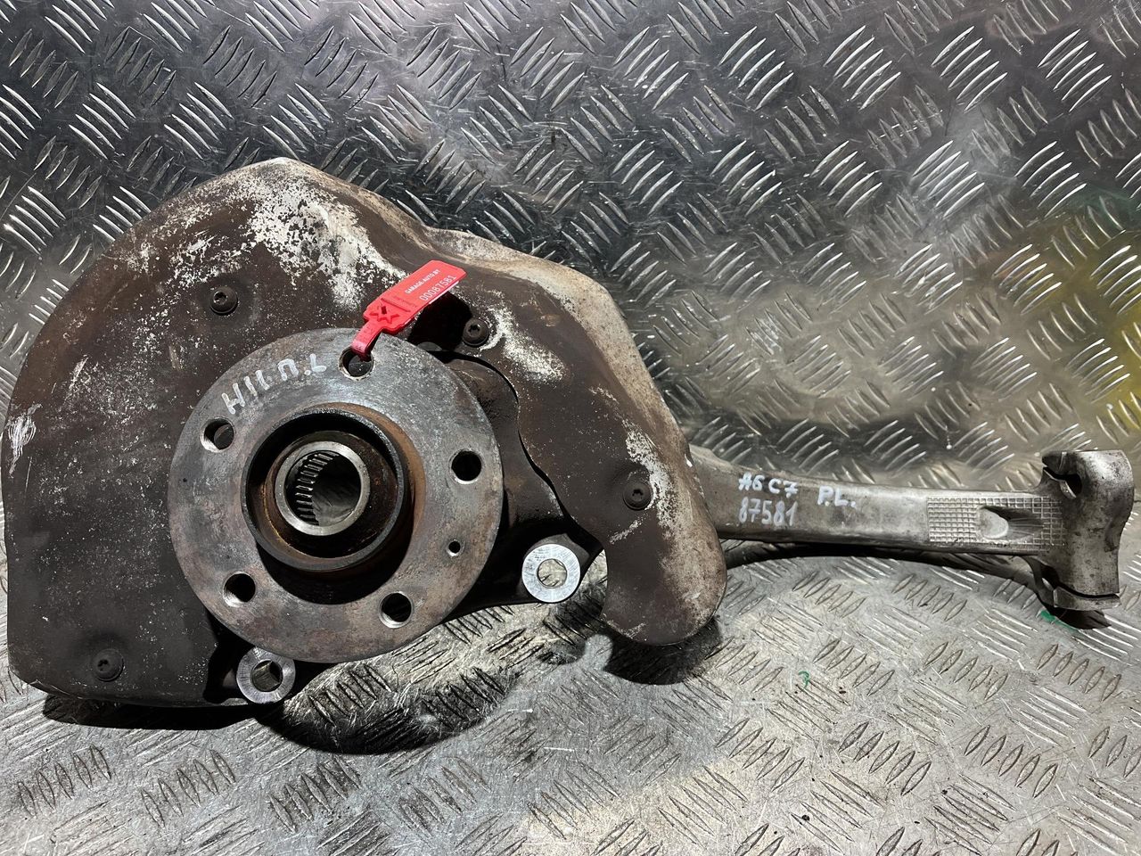 ступица передняя левая Audi A6 4G/C7 2013, 2.8 л., CHVA, бензин, АКПП, седан, полный привод, 4G0407241D