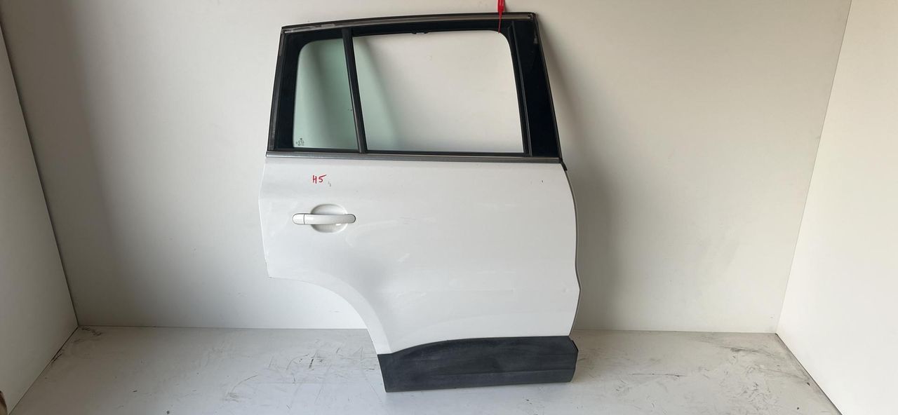 дверь задняя правая Volkswagen Tiguan 1 поколение 2008, 2.0 л., CAWB, бензин, АКПП, внедорожник 5 дв., полный привод, 5N0833056A